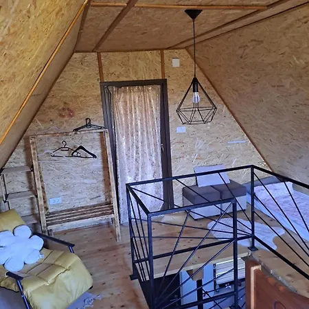 Pogled Na Romaniju * Pale